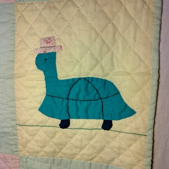 Handmade Quilted Baby Wall Hanging Yellow Green Animals Turtle Mice Ducks READ - Picture 8 of 16